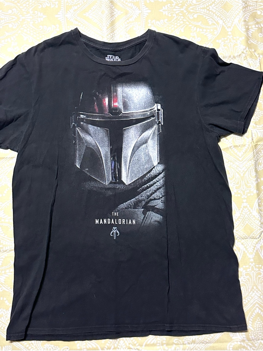 Star Wars Black The Mandalorian Helmet Graphic Tee